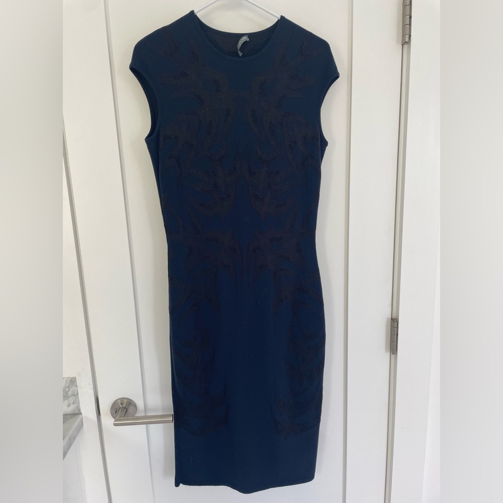 Alexander McQueen Blue and Black Sleeveless Knit Sheath Dress